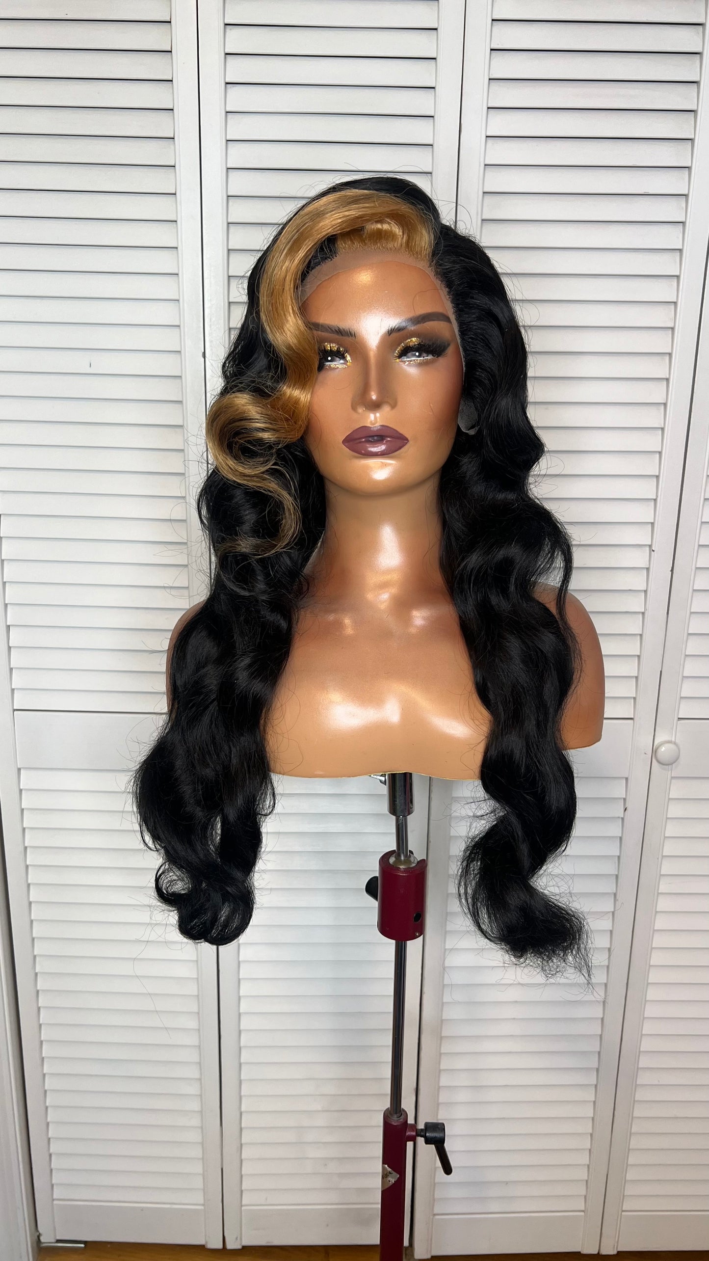 Black money piece Marcel waves wig