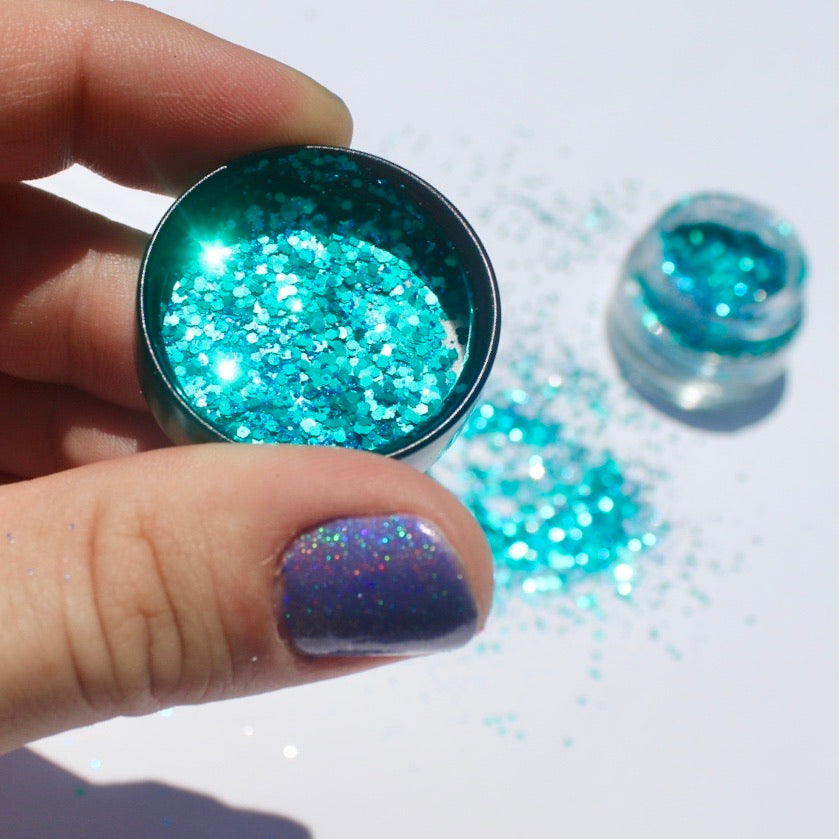 Ultramarine Biodegradable Glitter by BioGlitz